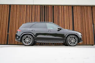 MERCEDES-BENZ GLE 450 4MATIC AMG LINE BLACK 9G-TRONIC l 367 PS