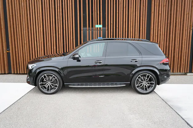 MERCEDES-BENZ GLE 450 4MATIC AMG LINE BLACK 9G-TRONIC l 367 PS