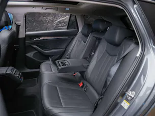 SKODA Superb Combi 2.0 TDi L&K 4x4 DSG *Panorama*Massage*Sitzbelüftung*AHK*
