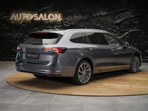 SKODA Superb Combi 2.0 TDi L&K 4x4 DSG *Panorama*Massage*Sitzbelüftung*AHK*