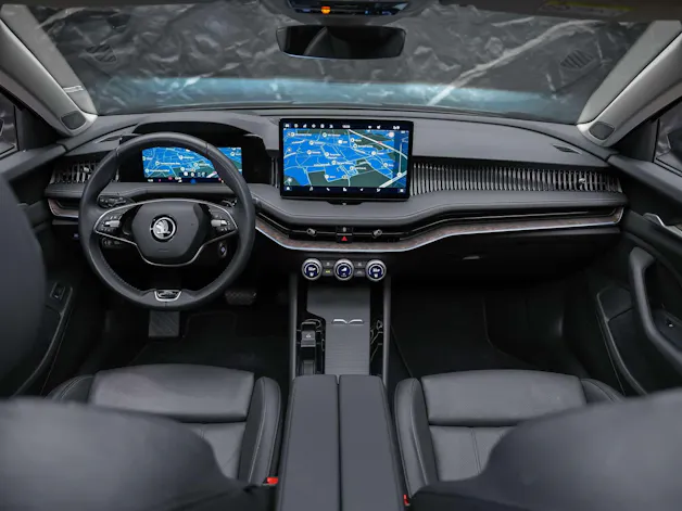 SKODA Superb Combi 2.0 TDi L&K 4x4 DSG *Panorama*Massage*Sitzbelüftung*AHK*