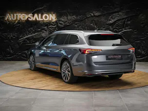 SKODA Superb Combi 2.0 TDi L&K 4x4 DSG *Panorama*Massage*Sitzbelüftung*AHK*