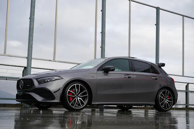 MERCEDES-BENZ AMG 35 4MATIC BLACK ll AERODYNAMIK 8G-DCT l 306 PS