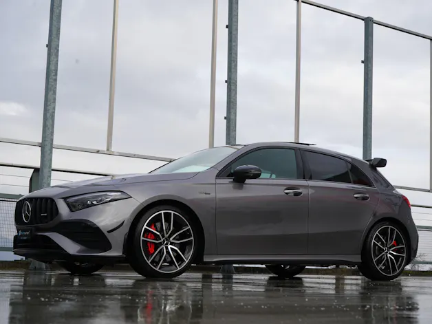 MERCEDES-BENZ AMG 35 4MATIC BLACK ll AERODYNAMIK 8G-DCT l 306 PS