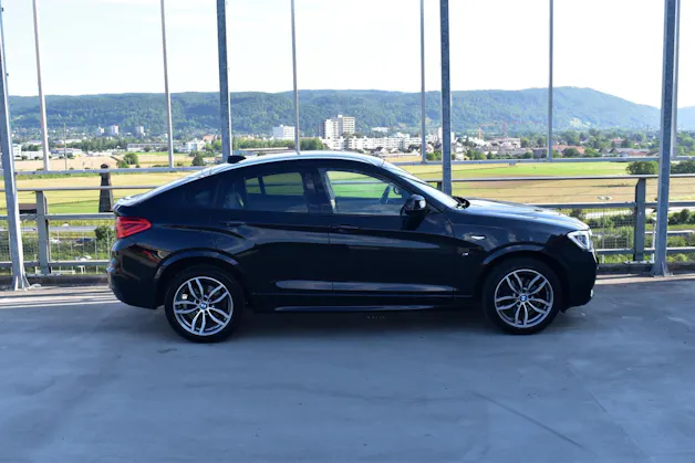 BMW X4 xDRIVE 30d STEPTRONIC M SPORT l 258 PS