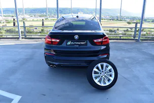BMW X4 xDRIVE 30d STEPTRONIC M SPORT l 258 PS
