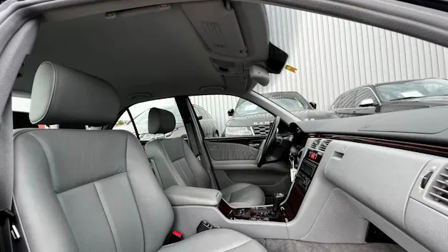MERCEDES-BENZ E 280 ELÉGANCE 4-MATIC AUTOMATIC l 204 PS
