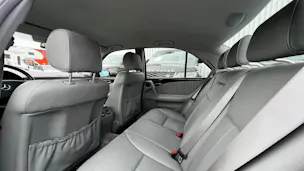 MERCEDES-BENZ E 280 ELÉGANCE 4-MATIC AUTOMATIC l 204 PS