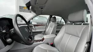 MERCEDES-BENZ E 280 ELÉGANCE 4-MATIC AUTOMATIC l 204 PS