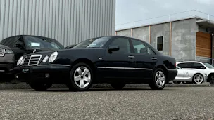 MERCEDES-BENZ E 280 ELÉGANCE 4-MATIC AUTOMATIC l 204 PS