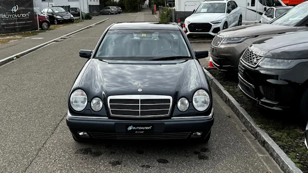 MERCEDES-BENZ E 280 ELÉGANCE 4-MATIC AUTOMATIC l 204 PS