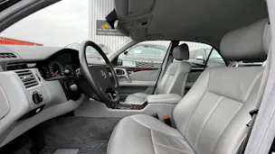 MERCEDES-BENZ E 280 ELÉGANCE 4-MATIC AUTOMATIC l 204 PS