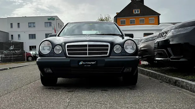 MERCEDES-BENZ E 280 ELÉGANCE 4-MATIC AUTOMATIC l 204 PS
