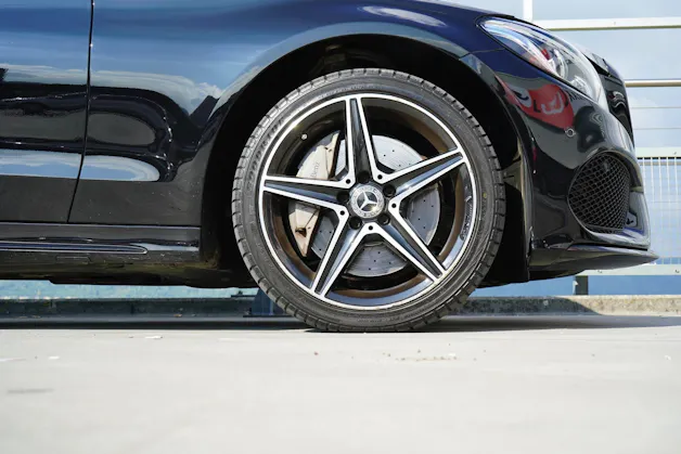 MERCEDES-BENZ C 250 d SWISS STAR AMG LINE NIGHT 4MATIC 9G-TRONIC l 204 PS