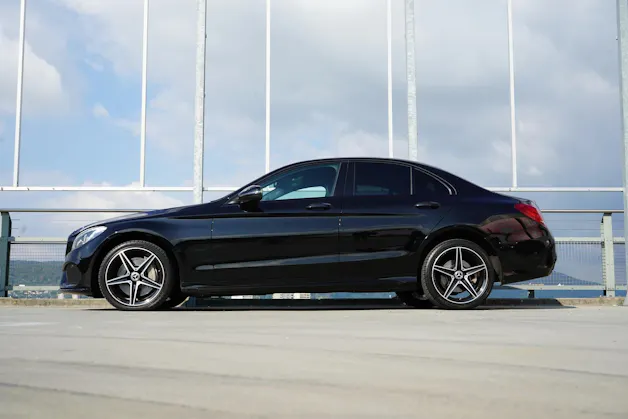 MERCEDES-BENZ C 250 d SWISS STAR AMG LINE NIGHT 4MATIC 9G-TRONIC l 204 PS