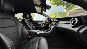 MERCEDES-BENZ C 250 d SWISS STAR AMG LINE NIGHT 4MATIC 9G-TRONIC l 204 PS