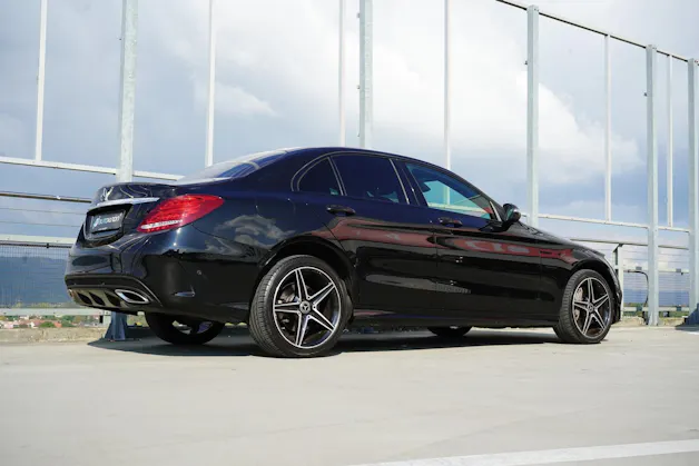 MERCEDES-BENZ C 250 d SWISS STAR AMG LINE NIGHT 4MATIC 9G-TRONIC l 204 PS