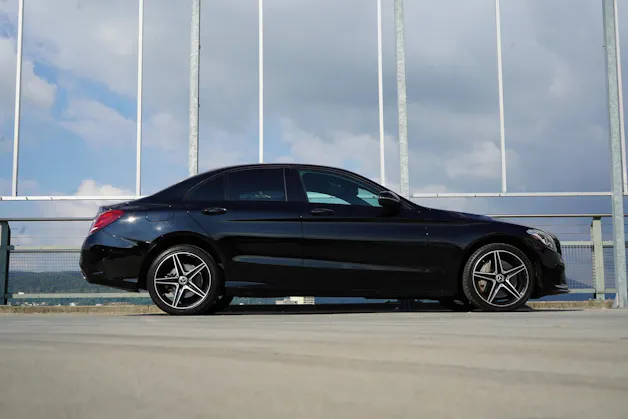 MERCEDES-BENZ C 250 d SWISS STAR AMG LINE NIGHT 4MATIC 9G-TRONIC l 204 PS