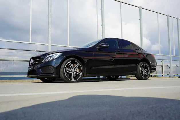 MERCEDES-BENZ C 250 d SWISS STAR AMG LINE NIGHT 4MATIC 9G-TRONIC l 204 PS