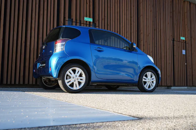 Toyota iQ3 1.33 DUAL VVT-i MULTIDRIVE l 98 PS