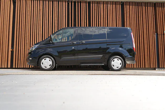 FORD TRANSIT CUSTOM 1.0 ECO BOOST 320 L1H1 TREND PHEV l 126 PS