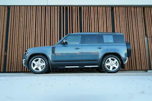 Land Rover DEFENDER 110 3.0 D I6 300 X-DYNAMIK HSE AWD AT8 l 300 PS