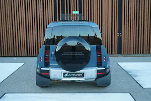 Land Rover DEFENDER 110 3.0 D I6 300 X-DYNAMIK HSE AWD AT8 l 300 PS