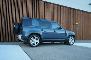 Land Rover DEFENDER 110 3.0 D I6 300 X-DYNAMIK HSE AWD AT8 l 300 PS