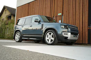 Land Rover DEFENDER 110 3.0 D I6 300 X-DYNAMIK HSE AWD AT8 l 300 PS