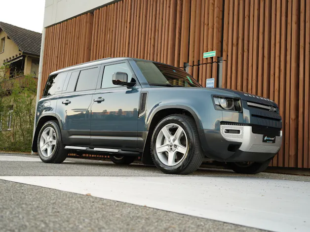 Land Rover DEFENDER 110 3.0 D I6 300 X-DYNAMIK HSE AWD AT8 l 300 PS