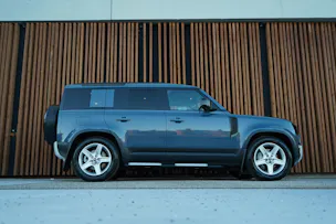 Land Rover DEFENDER 110 3.0 D I6 300 X-DYNAMIK HSE AWD AT8 l 300 PS