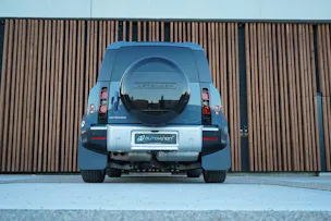 Land Rover DEFENDER 110 3.0 D I6 300 X-DYNAMIK HSE AWD AT8 l 300 PS