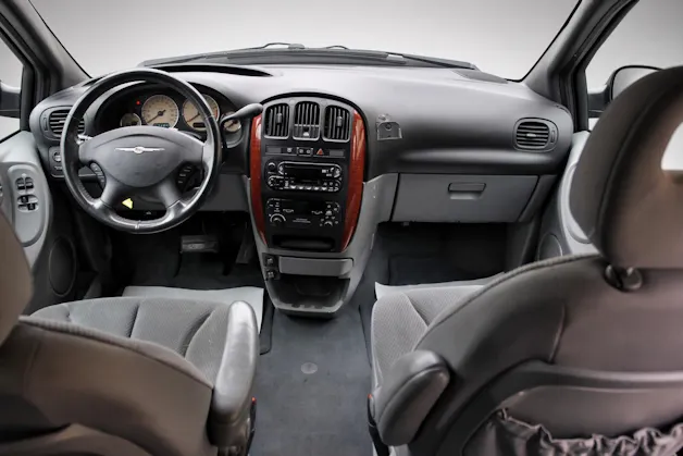 CHRYSLER Grand Voy. 2.8 CRD LX Automatic