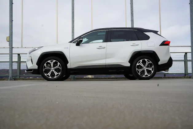 Toyota RAV-4 2.5 PHEV GR SPORT E-CVT 4WD l 306 PS