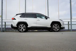 Toyota RAV-4 2.5 PHEV GR SPORT E-CVT 4WD l 306 PS