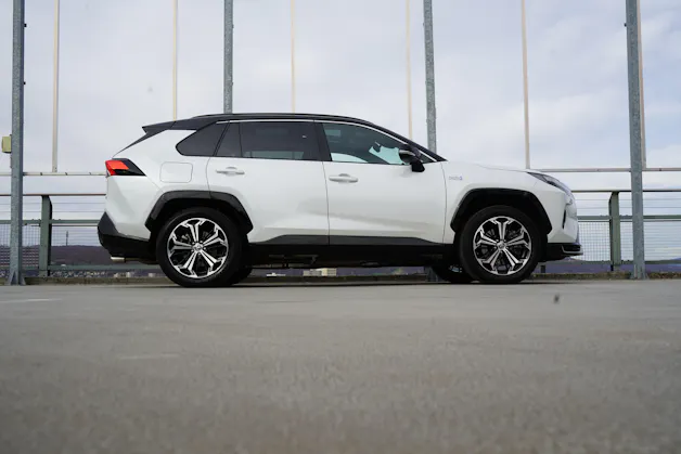 Toyota RAV-4 2.5 PHEV GR SPORT E-CVT 4WD l 306 PS