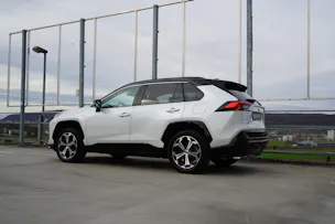 Toyota RAV-4 2.5 PHEV GR SPORT E-CVT 4WD l 306 PS