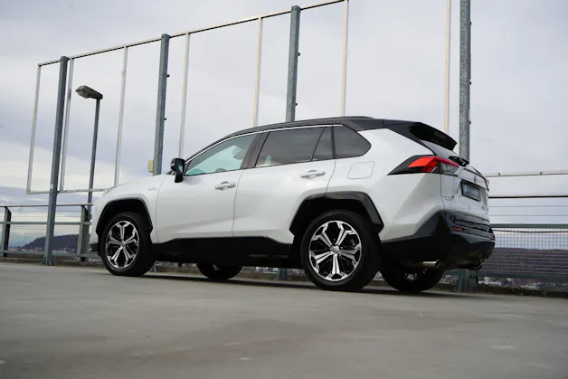 Toyota RAV-4 2.5 PHEV GR SPORT E-CVT 4WD l 306 PS