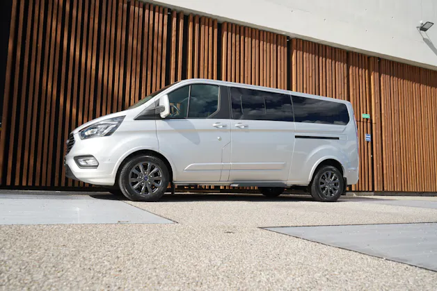 FORD TOURNEO CUSTOM 320 L2H1 TITANIUM X AUTOMAT l 170 PS