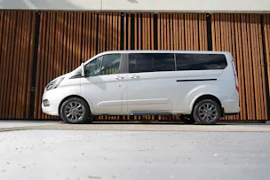 FORD TOURNEO CUSTOM 320 L2H1 TITANIUM X AUTOMAT l 170 PS