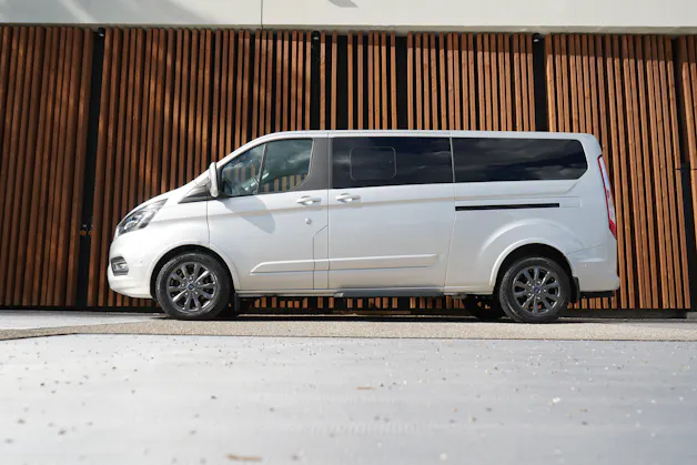 FORD TOURNEO CUSTOM 320 L2H1 TITANIUM X AUTOMAT l 170 PS