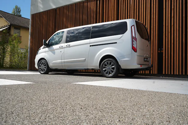 FORD TOURNEO CUSTOM 320 L2H1 TITANIUM X AUTOMAT l 170 PS