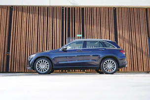 MERCEDES-BENZ GLC 300 D AMG LINE 4MATIC 9G-TRONIC l 245 PS
