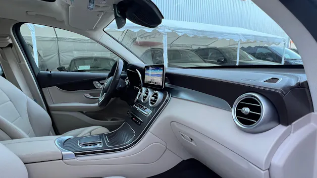 MERCEDES-BENZ GLC 300 D AMG LINE 4MATIC 9G-TRONIC l 245 PS
