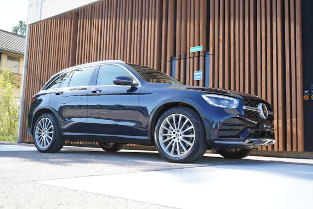 MERCEDES-BENZ GLC 300 D AMG LINE 4MATIC 9G-TRONIC l 245 PS