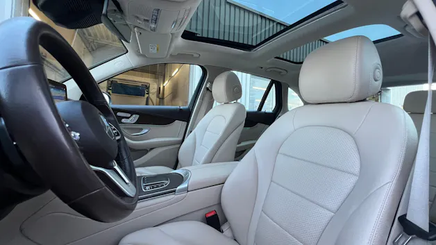 MERCEDES-BENZ GLC 300 D AMG LINE 4MATIC 9G-TRONIC l 245 PS