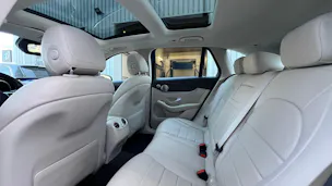 MERCEDES-BENZ GLC 300 D AMG LINE 4MATIC 9G-TRONIC l 245 PS
