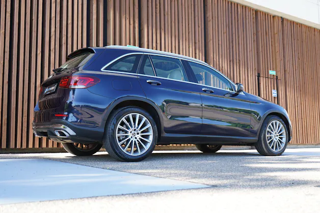 MERCEDES-BENZ GLC 300 D AMG LINE 4MATIC 9G-TRONIC l 245 PS
