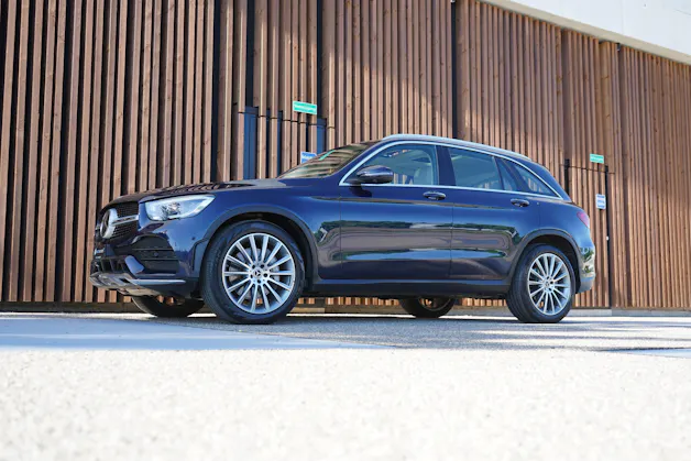MERCEDES-BENZ GLC 300 D AMG LINE 4MATIC 9G-TRONIC l 245 PS