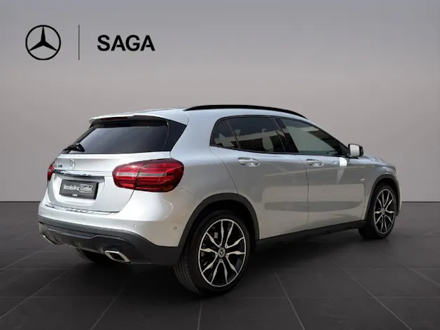 MERCEDES-BENZ GLA 200 Urban